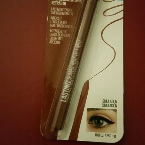 Lasting Drama matte eyeliner - Picture 4 of 4